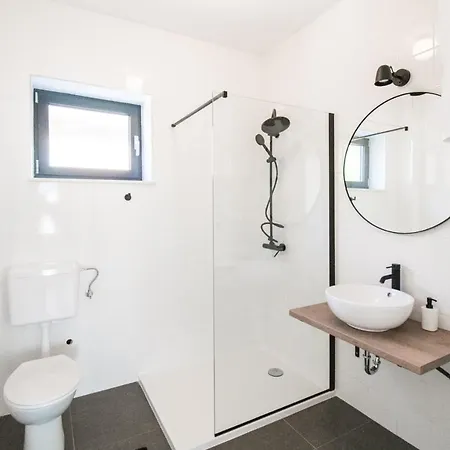 Central Rooms Πανσιόν 4*