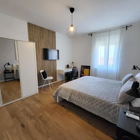 Casa de hóspedes Central Rooms 4*