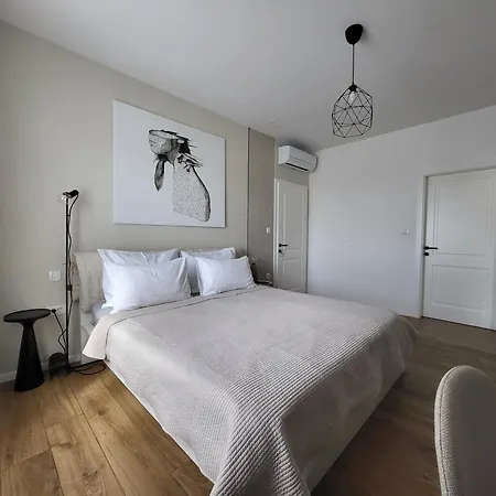 Πανσιόν Central Rooms 4*