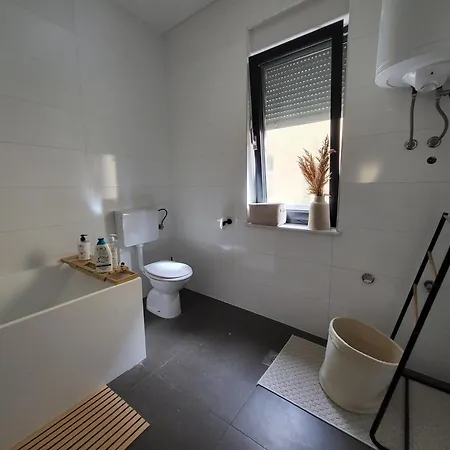 Central rooms Gasthuis 4*