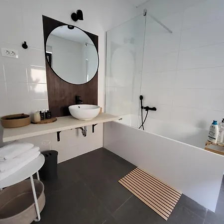 Central Rooms بيت ضيافة شيبينيك