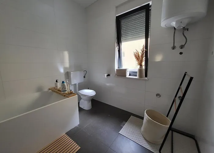 Central Rooms Гостевой дом 4*